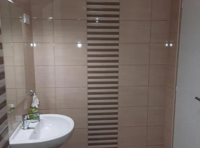 Hotel Pipacs Vendégház *