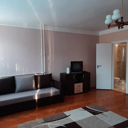 Pipacs Vendeghaz Hotel